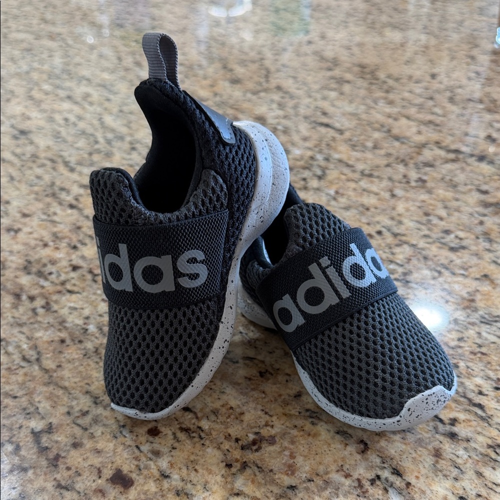 adidas Lite Racer